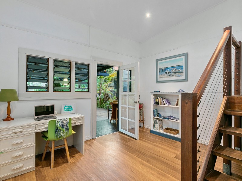 145 O’Shea Esplanade, Machans Beach QLD 4878