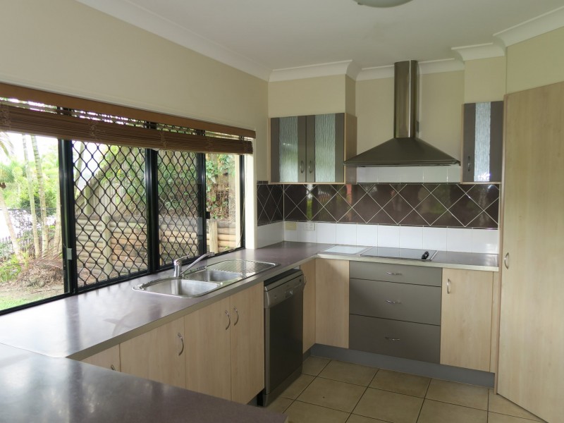 5 Findlay Street, Brinsmead QLD 4870