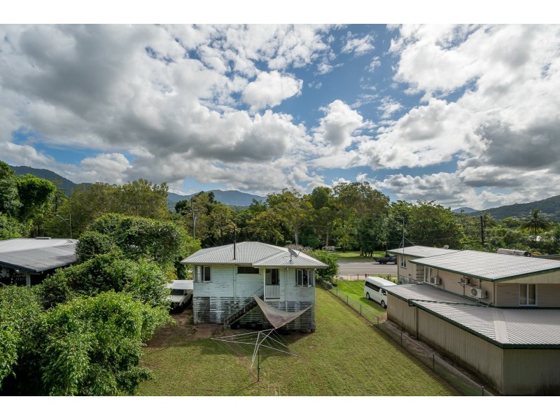 200 Pease Street, Manoora QLD 4870