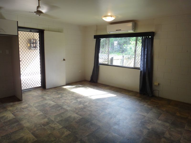 2/98 Reservoir Road, Manoora QLD 4870