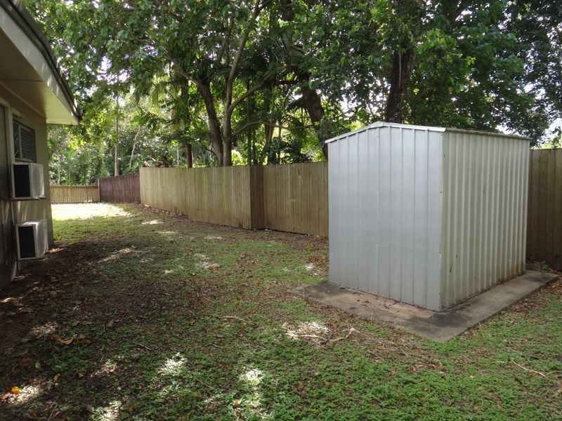 2/98 Reservoir Road, Manoora QLD 4870