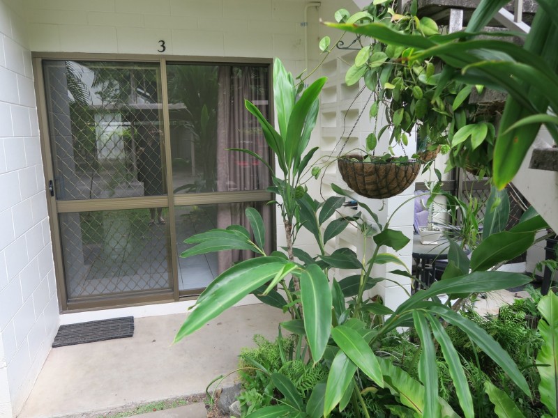 3/3 McPherson Close, Edge Hill QLD 4870