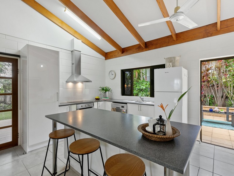 17 Conch Close, Trinity Beach QLD 4879