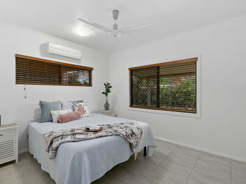 17 Conch Close, Trinity Beach QLD 4879