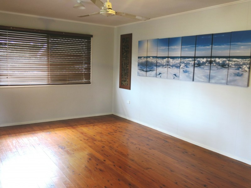 3 Brant Close, Manoora QLD 4870