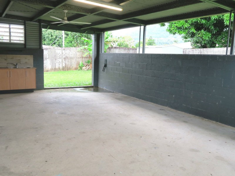 3 Brant Close, Manoora QLD 4870