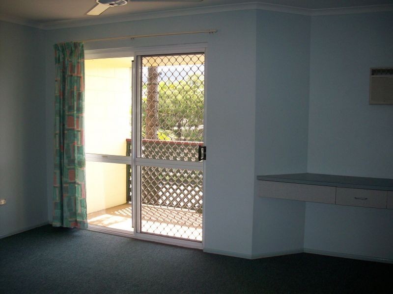2/11 Maytown Close, Manoora QLD 4870