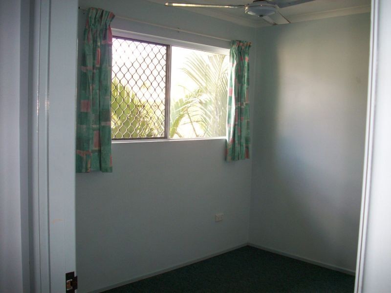 2/11 Maytown Close, Manoora QLD 4870