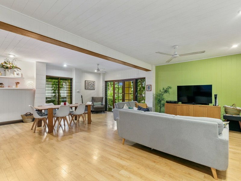 16 Avon Street, Stratford QLD 4870