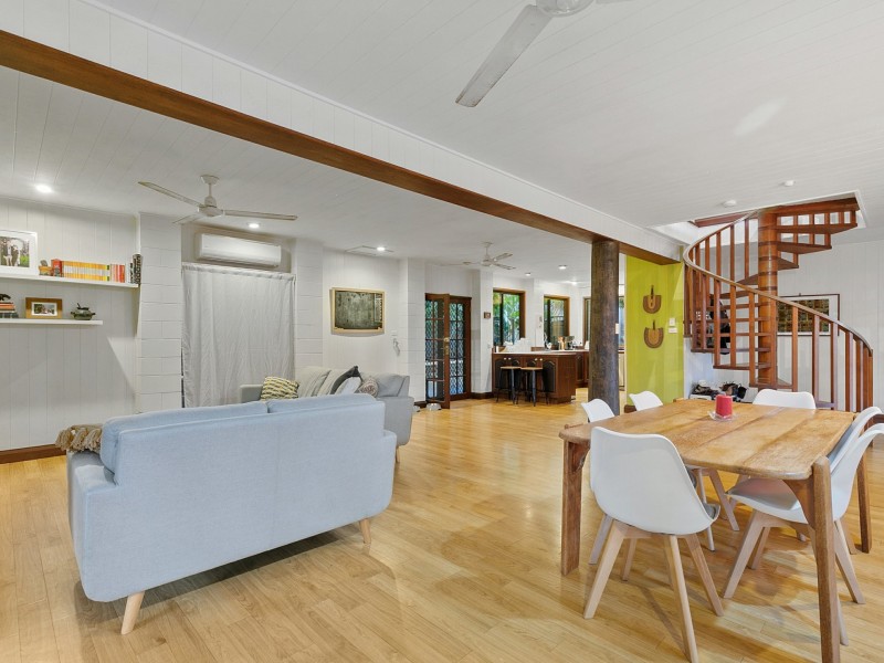 16 Avon Street, Stratford QLD 4870