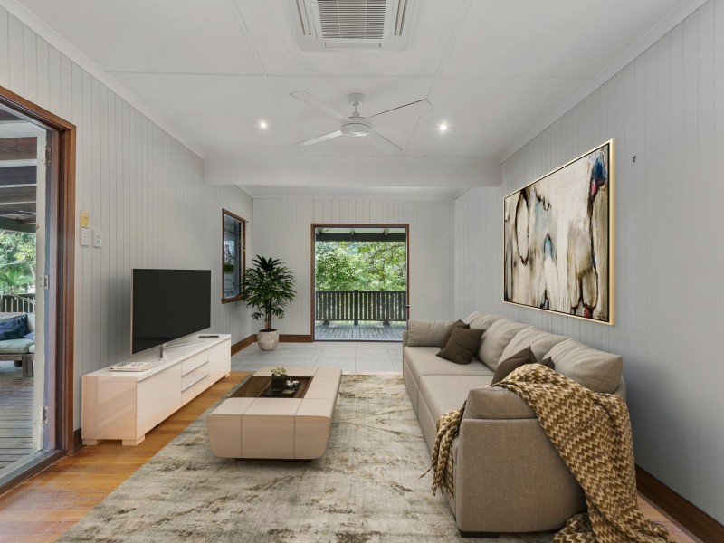 16 Avon Street, Stratford QLD 4870