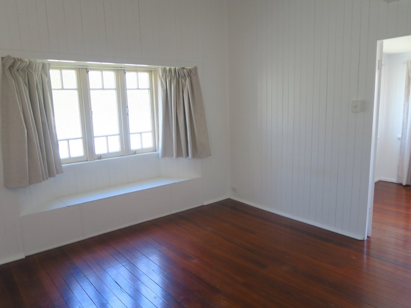 320 Pease Street, Edge Hill QLD 4870