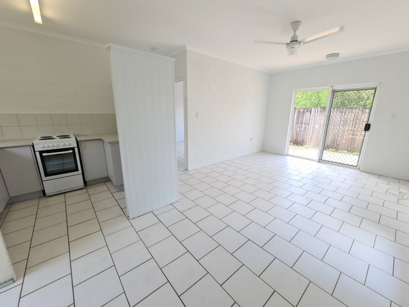 8/66 Little Street, Manunda QLD 4870