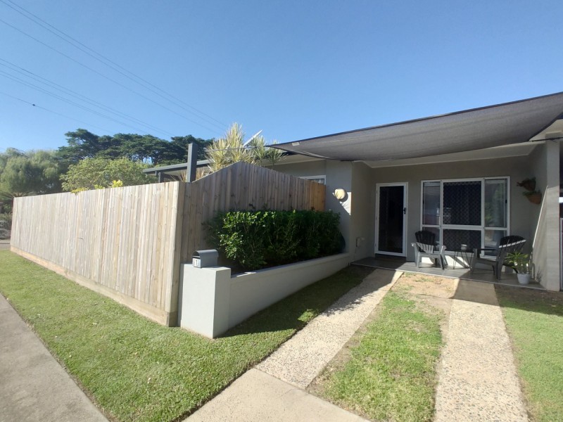 1/1 Richardson Street, Edge Hill QLD 4870