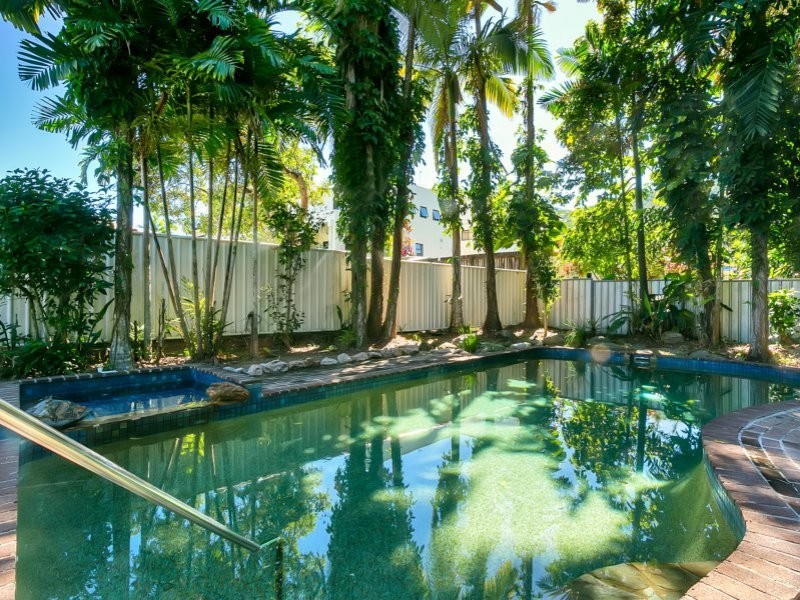 1/50 Woodward Street, Edge Hill QLD 4870