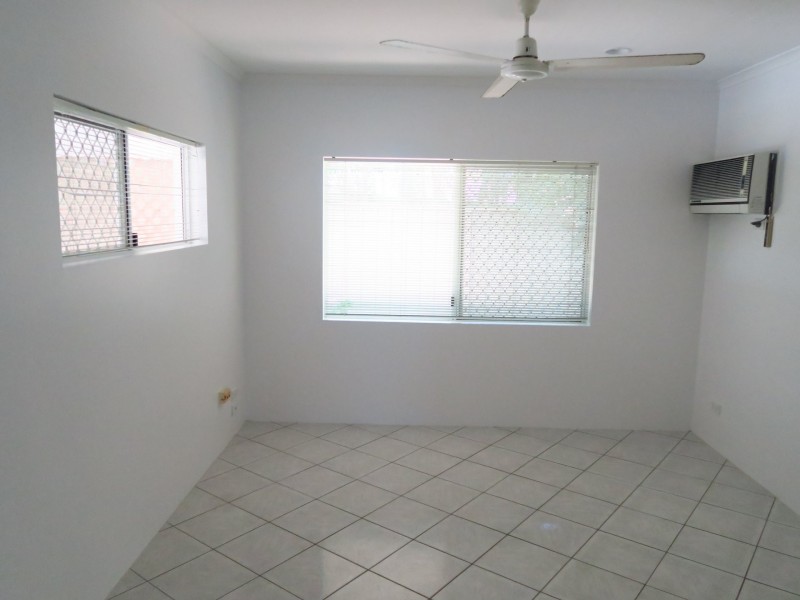 2/8 KAVIENG STREET, Trinity Beach QLD 4879