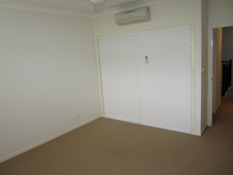 4/9 Grantala Street, Manoora QLD 4870