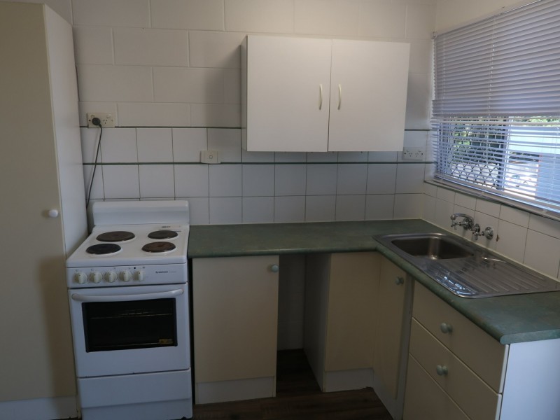 27/324 Sheridan Street, Cairns North QLD 4870