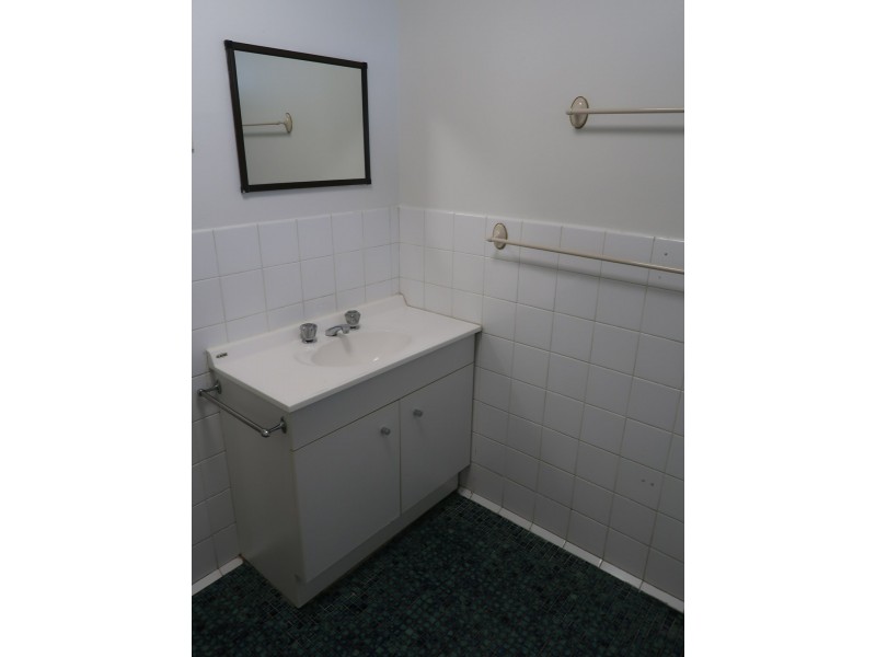 27/324 Sheridan Street, Cairns North QLD 4870