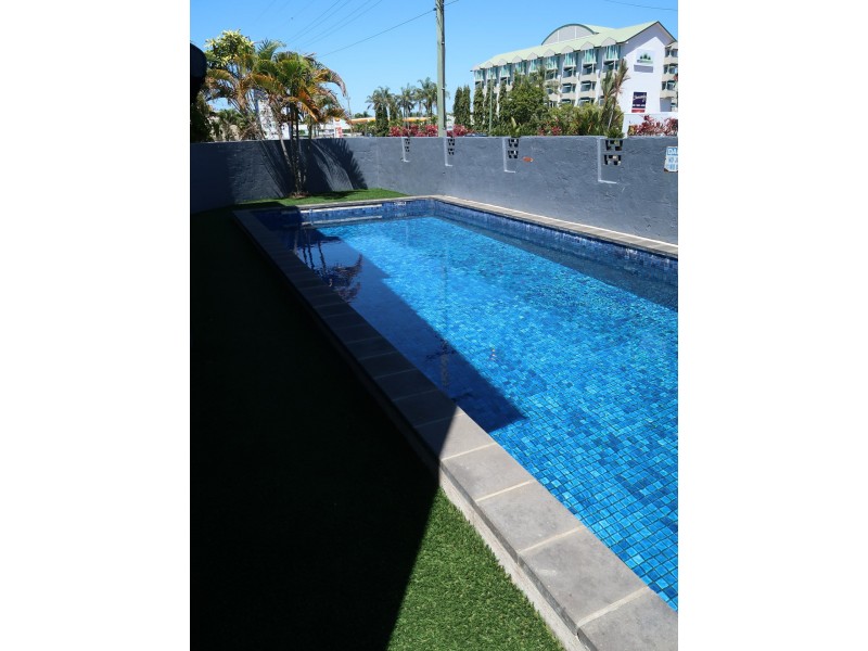 27/324 Sheridan Street, Cairns North QLD 4870