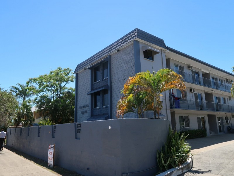 27/324 Sheridan Street, Cairns North QLD 4870