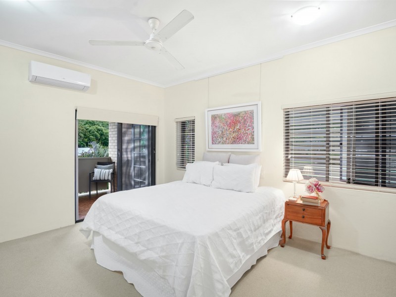 2 Bayview Street, Bayview Heights QLD 4868