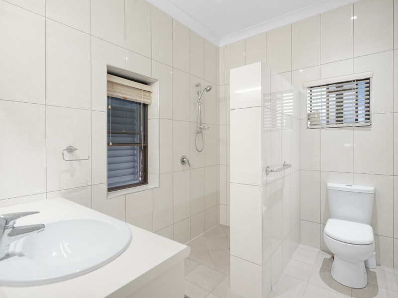 2 Bayview Street, Bayview Heights QLD 4868