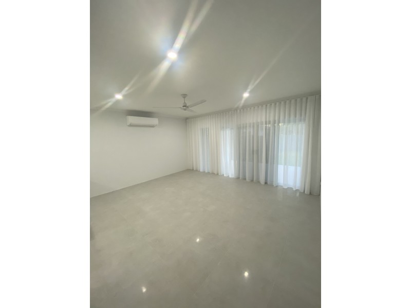 1/8 Kavieng Street, Trinity Beach QLD 4879