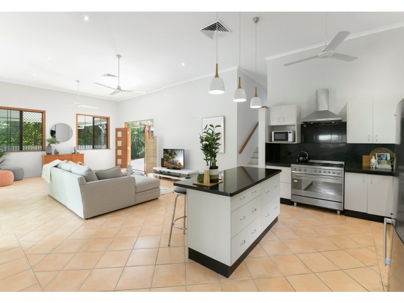 2 Benfer Court, Freshwater QLD 4870