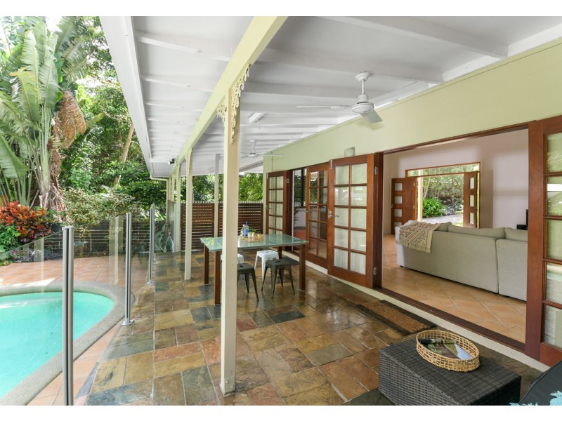 2 Benfer Court, Freshwater QLD 4870