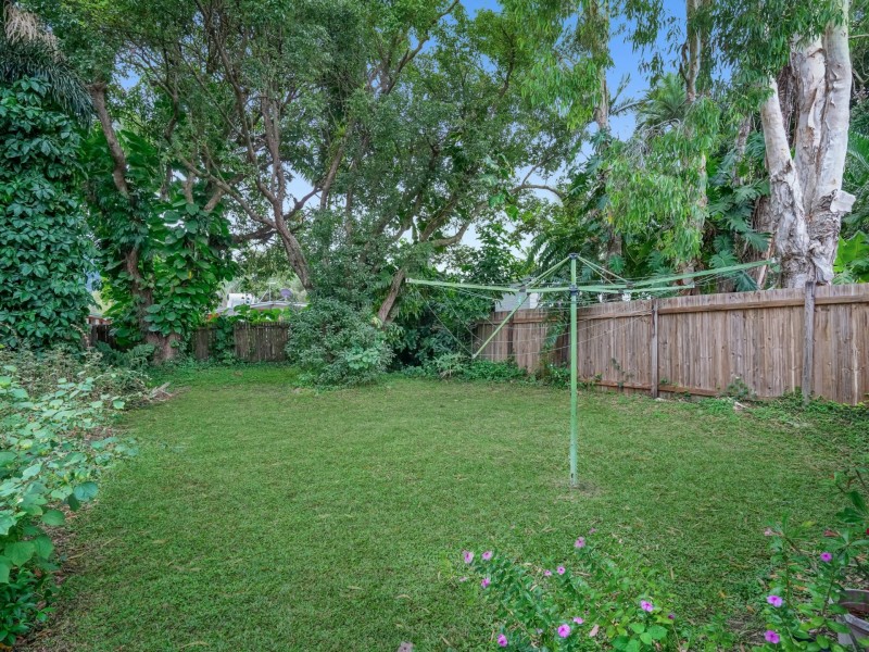 1 & 2/14 Mazlin Street, Edge Hill QLD 4870