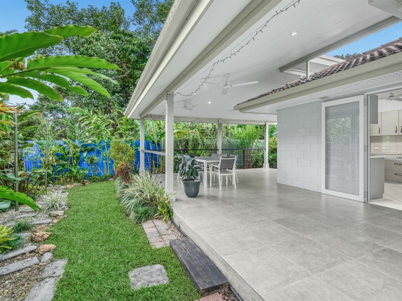 2/22 Nesbit Street, Whitfield QLD 4870