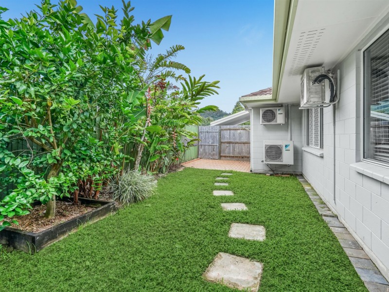 2/22 Nesbit Street, Whitfield QLD 4870