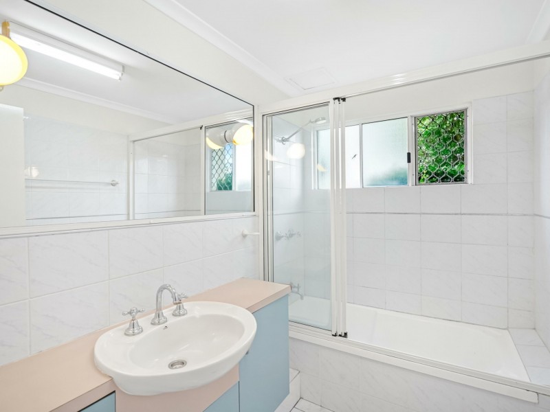 5/4-6 Brown Street, Woree QLD 4868