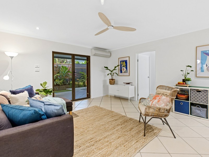 1 Iona Close, Edge Hill QLD 4870