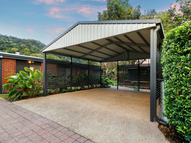 1 Iona Close, Edge Hill QLD 4870