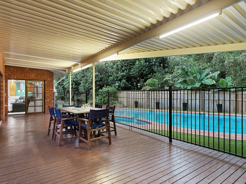 4 Arran Close, Edge Hill QLD 4870