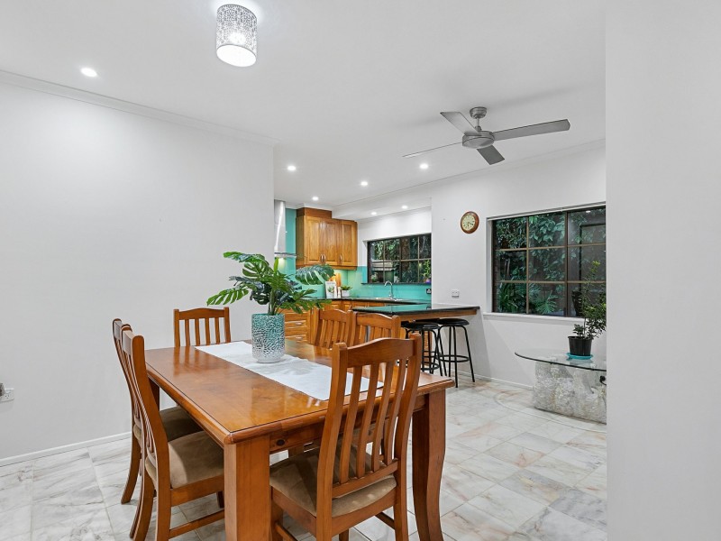 4 Arran Close, Edge Hill QLD 4870