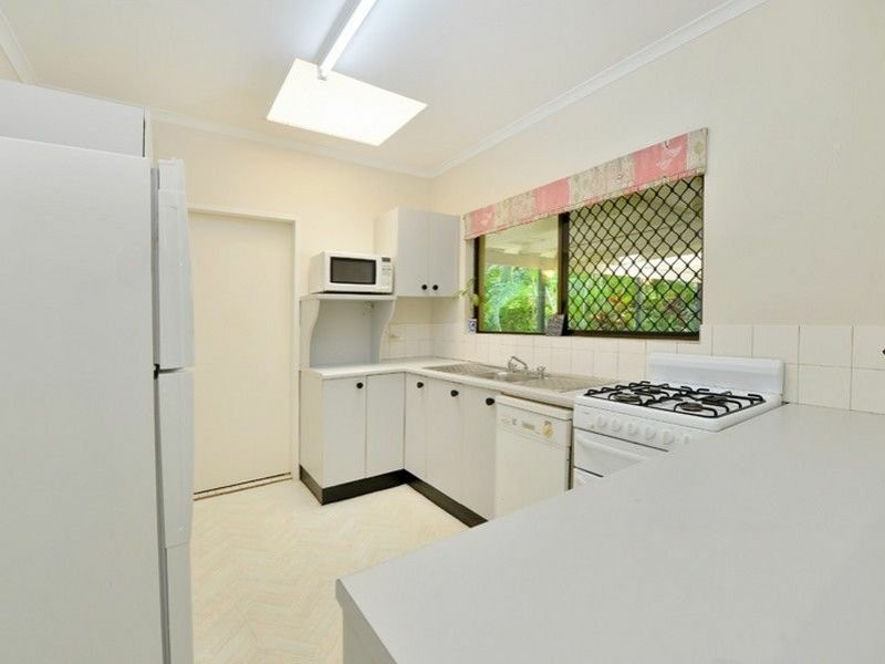 15 Hobson Drive, Brinsmead QLD 4870