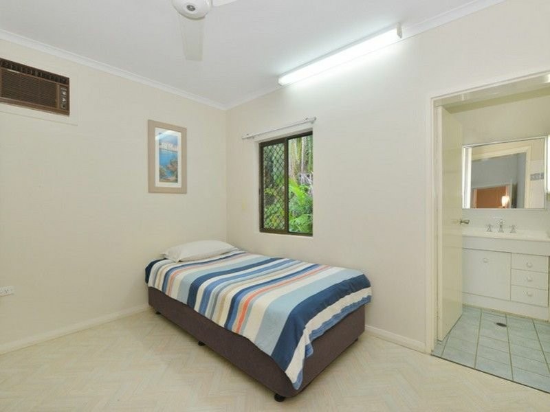 15 Hobson Drive, Brinsmead QLD 4870