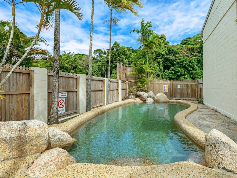 10/8 Bell Street, Bungalow QLD 4870