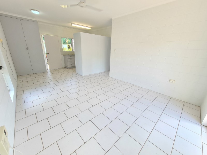 8/66 Little Street, Manunda QLD 4870