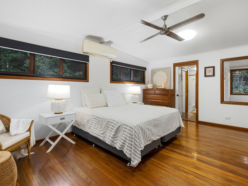 1-5 Cochrane Street, Stratford QLD 4870