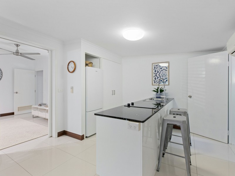 1-5 Cochrane Street, Stratford QLD 4870