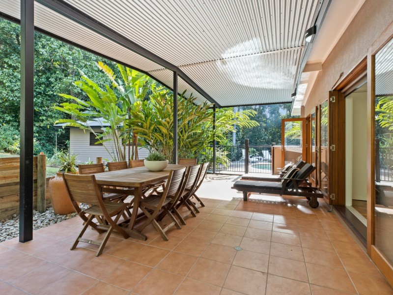 1-5 Cochrane Street, Stratford QLD 4870