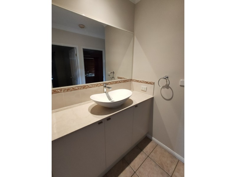 50 Wills Street, Brinsmead QLD 4870