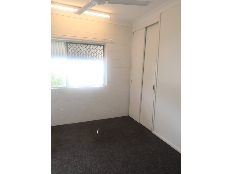 7/8 Maytown Close, Manunda QLD 4870