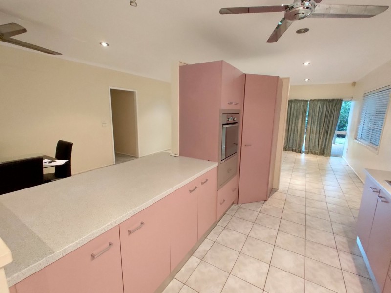 2 Tanganelli Close, Kanimbla QLD 4870