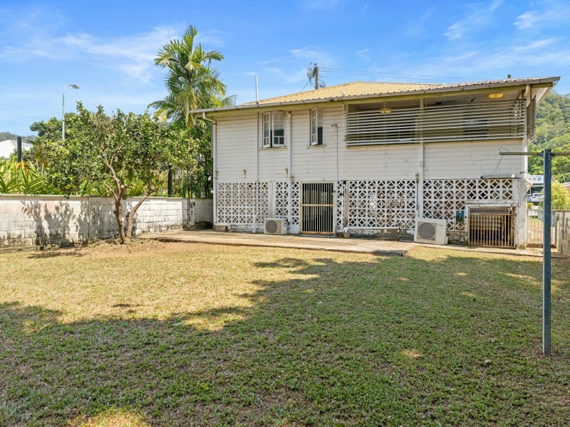 127 Collins Avenue, Edge Hill QLD 4870