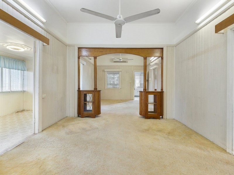 127 Collins Avenue, Edge Hill QLD 4870